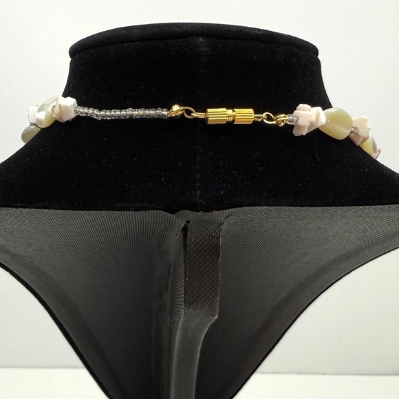 Mother of Pearl Bead Necklace Peach Chip Shell Accent Statement Jewelry 11.5 in - Picture 6 of 7